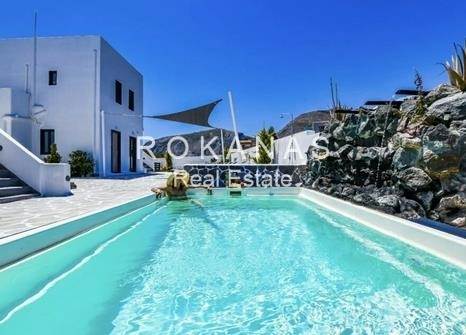(For Sale) Residential Other properties || Cyclades/Santorini-Thira - 510 Sq.m, 2.100.000€ 