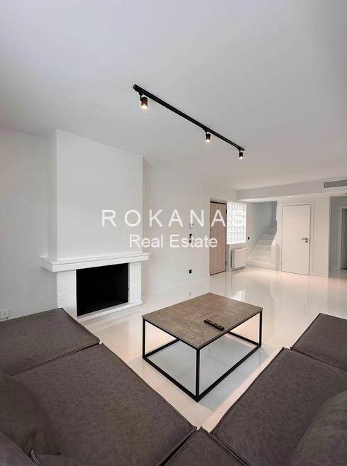(For Rent) Residential Maisonette || East Attica/Vouliagmeni - 210 Sq.m, 4 Bedrooms, 3.950€ 