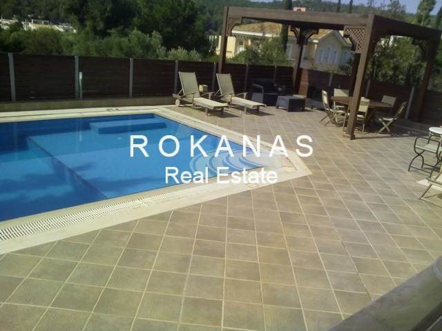 (For Sale) Residential Detached house || East Attica/Vari-Varkiza - 605 Sq.m, 7 Bedrooms, 1.600.000€ 