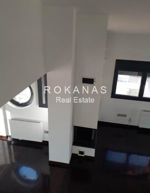 (Προς Πώληση) Κατοικία Μεζονέτα || Αθήνα Νότια/Γλυφάδα - 140 τ.μ, 3 Υ/Δ, 850.000€ 