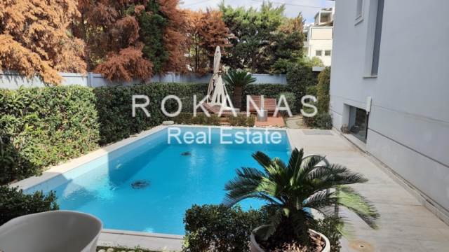 (For Sale) Residential Detached house || Athens South/Glyfada - 300 Sq.m, 5 Bedrooms, 2.000.000€ 