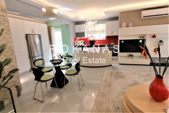 (For Sale) Residential Maisonette || Athens South/Glyfada - 140 Sq.m, 2 Bedrooms, 400.000€ 
