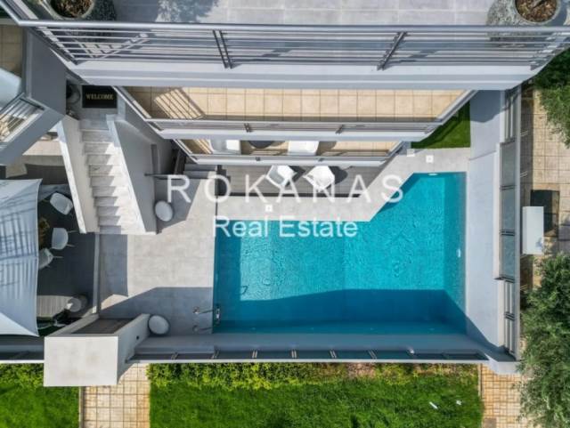 (For Sale) Residential Detached house || Athens South/Glyfada - 270 Sq.m, 4 Bedrooms, 2.000.000€ 