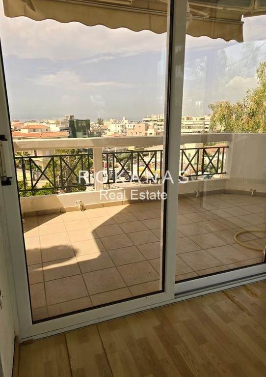 (Προς Ενοικίαση) Κατοικία Οροφοδιαμέρισμα || Αθήνα Νότια/Γλυφάδα - 130 τ.μ, 3 Υ/Δ, 1.400€ 