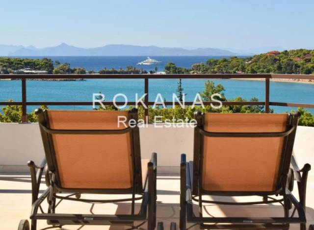 (For Rent) Residential Apartment || East Attica/Vouliagmeni - 150 Sq.m, 2 Bedrooms, 3.500€ 