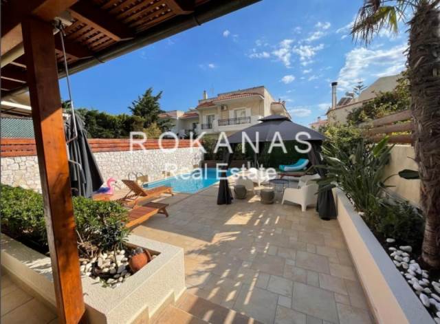(For Sale) Residential Detached house || Athens South/Glyfada - 350 Sq.m, 4 Bedrooms, 2.000.000€ 