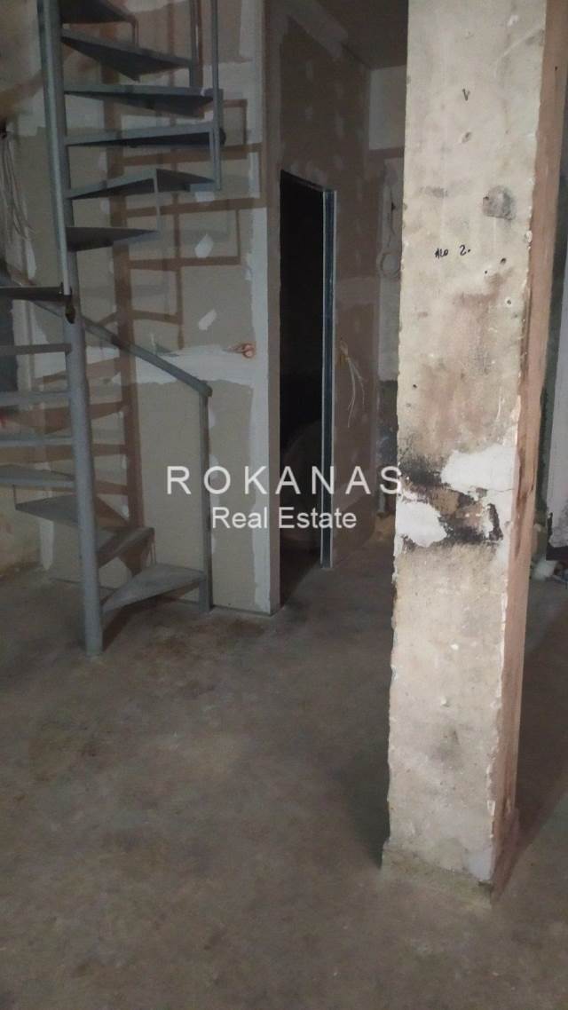 (For Sale) Residential Maisonette || Athens Center/Vyronas - 140 Sq.m, 270.000€ 