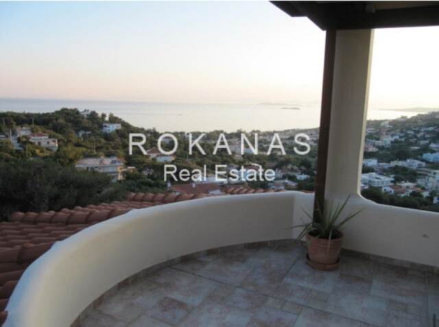 (Προς Ενοικίαση) Κατοικία Μεζονέτα || Ανατολική Αττική/Καλύβια-Λαγονήσι - 220 τ.μ, 4 Υ/Δ, 2.000€ 