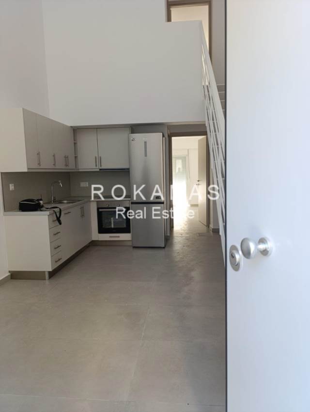 (Προς Ενοικίαση) Κατοικία Μεζονέτα || Πειραιάς/Κερατσίνι - 62 τ.μ, 2 Υ/Δ, 780€ 