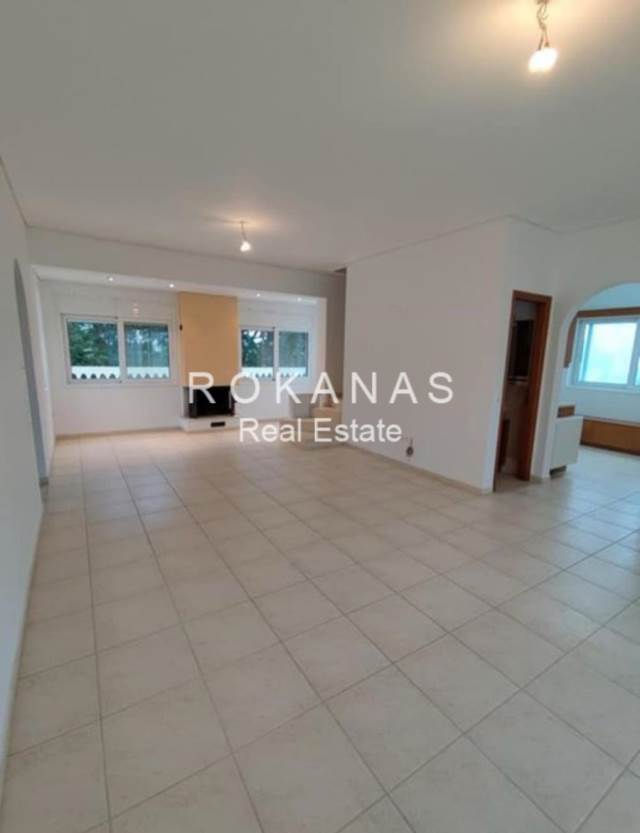 (For Rent) Residential Maisonette || East Attica/Saronida - 120 Sq.m, 3 Bedrooms, 1.200€ 