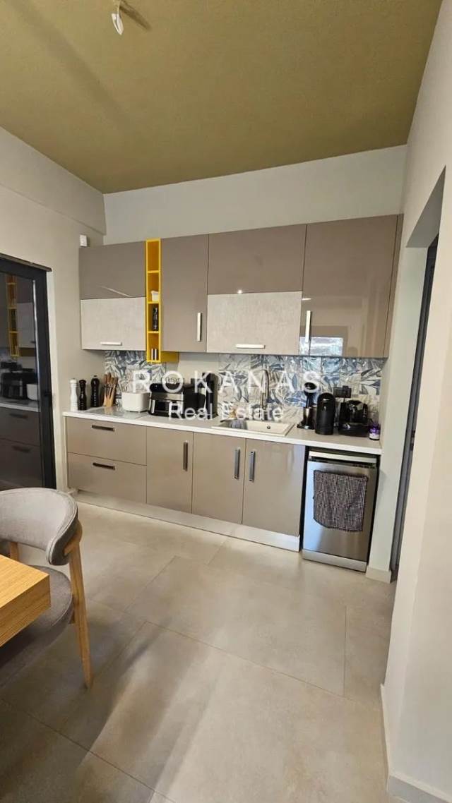 (For Rent) Residential Apartment || Athens South/Alimos - 92 Sq.m, 2 Bedrooms, 1.250€ 