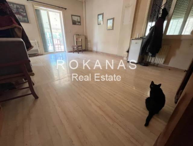 (For Sale) Residential Floor Apartment || Athens South/Glyfada - 90 Sq.m, 3 Bedrooms, 250.000€ 