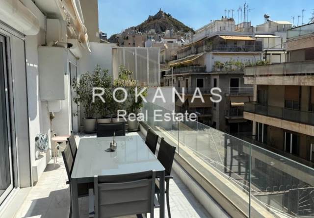 (For Sale) Residential Floor Apartment || Athens Center/Athens - 135 Sq.m, 1 Bedrooms, 850.000€ 