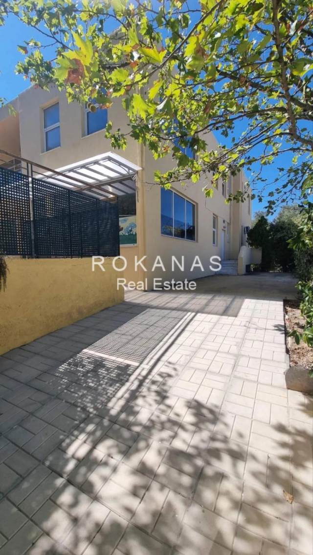 (Προς Ενοικίαση) Επαγγελματικός Χώρος Κτίριο || Αθήνα Βόρεια/Λυκόβρυση - 850 τ.μ, 5.000€ 