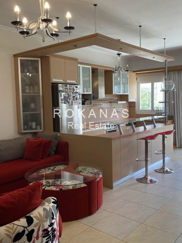 (For Sale) Residential Floor Apartment || Athens South/Glyfada - 89 Sq.m, 3 Bedrooms, 280.000€ 
