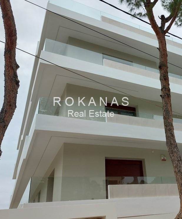 (For Sale) Residential Apartment || East Attica/Voula - 150 Sq.m, 2 Bedrooms, 1.100.000€ 