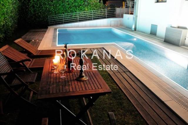 (Προς Ενοικίαση) Κατοικία Μεζονέτα || Αθήνα Νότια/Γλυφάδα - 100 τ.μ, 1 Υ/Δ, 2.500€ 