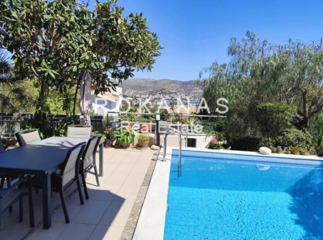 (For Sale) Residential Detached house || East Attica/Markopoulo Mesogaias - 300 Sq.m, 5 Bedrooms, 540.000€ 