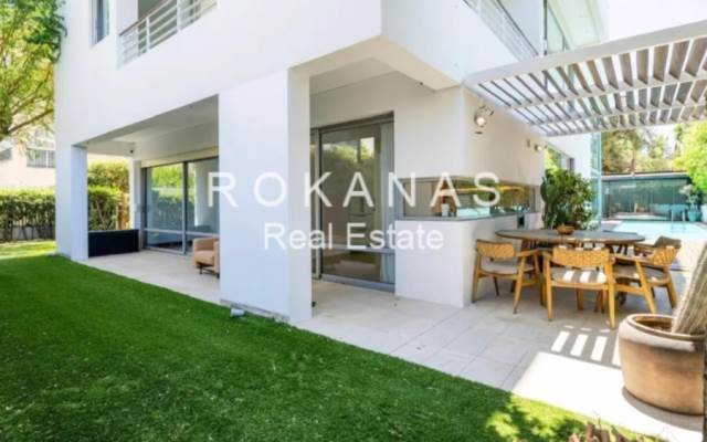 (For Sale) Residential Maisonette || Athens South/Glyfada - 220 Sq.m, 3 Bedrooms, 1.550.000€ 