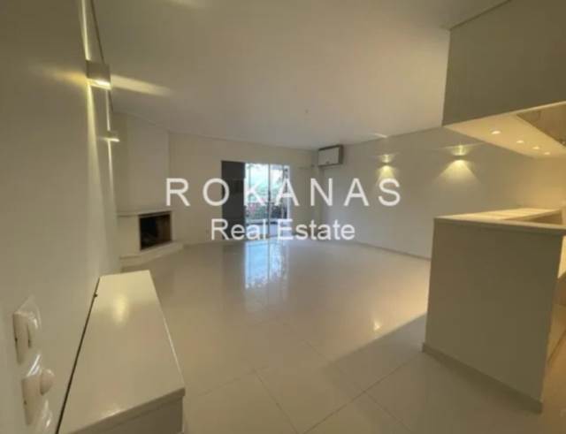 (For Sale) Residential Floor Apartment || East Attica/Vouliagmeni - 85 Sq.m, 2 Bedrooms, 520.000€ 