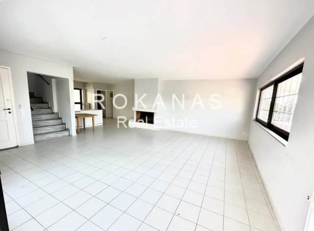 (For Sale) Residential Maisonette || East Attica/Voula - 216 Sq.m, 3 Bedrooms, 700.000€ 