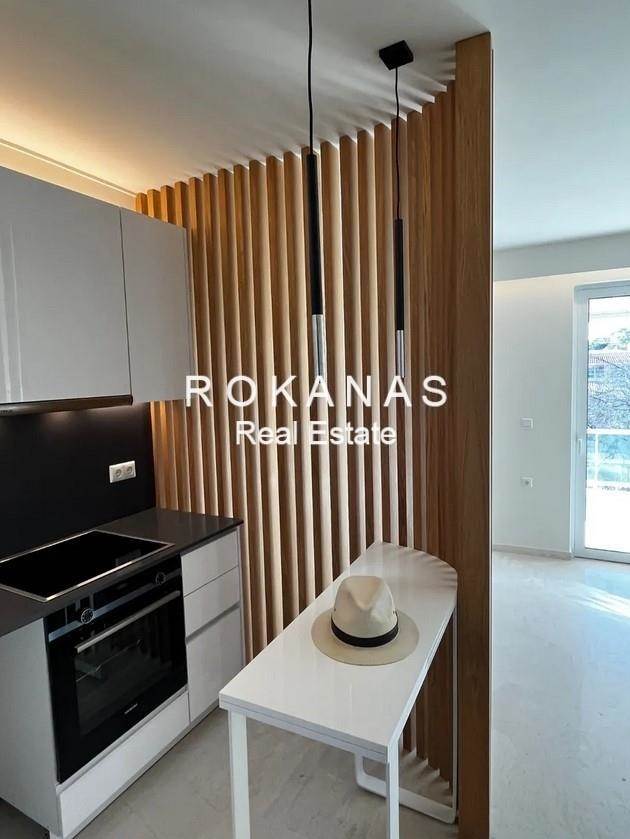 (Προς Πώληση) Κατοικία Στούντιο || Ανατολική Αττική/Βουλιαγμένη - 31 τ.μ, 305.000€ 