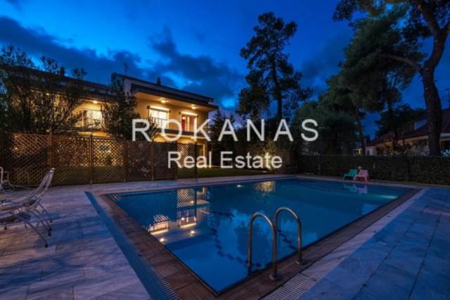 (Προς Ενοικίαση) Κατοικία Μεζονέτα || Αθήνα Βόρεια/Εκάλη - 550 τ.μ, 4 Υ/Δ, 5.000€ 