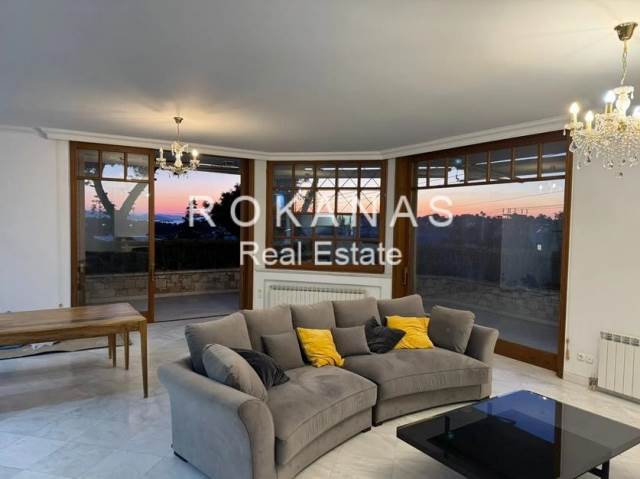 (Προς Πώληση) Κατοικία Μεζονέτα || Ανατολική Αττική/Βουλιαγμένη - 380 τ.μ, 6 Υ/Δ, 2.900.000€ 