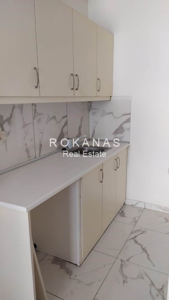 (Προς Ενοικίαση) Κατοικία Μεζονέτα || Αθήνα Νότια/Γλυφάδα - 240 τ.μ, 4 Υ/Δ, 3.800€ 