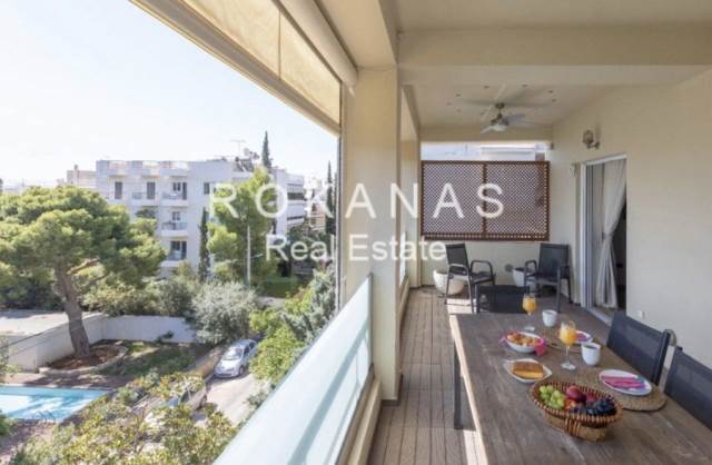 (For Rent) Residential Maisonette || East Attica/Vari-Varkiza - 165 Sq.m, 4 Bedrooms, 2.700€ 