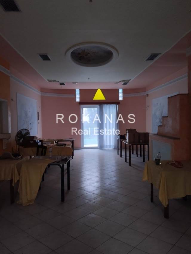 (For Sale) Commercial Retail Shop || Piraias/Piraeus - 361 Sq.m, 990.000€ 