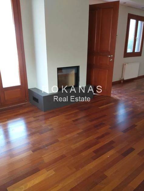 (Προς Ενοικίαση) Κατοικία Μεζονέτα || Αθήνα Νότια/Γλυφάδα - 155 τ.μ, 4 Υ/Δ, 2.350€ 