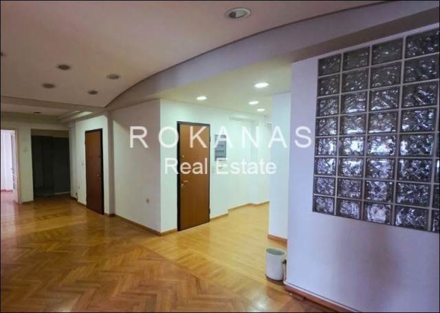 (Προς Ενοικίαση) Επαγγελματικός Χώρος Γραφείο || Αθήνα Κέντρο/Αθήνα - 225 τ.μ, 4.250€ 