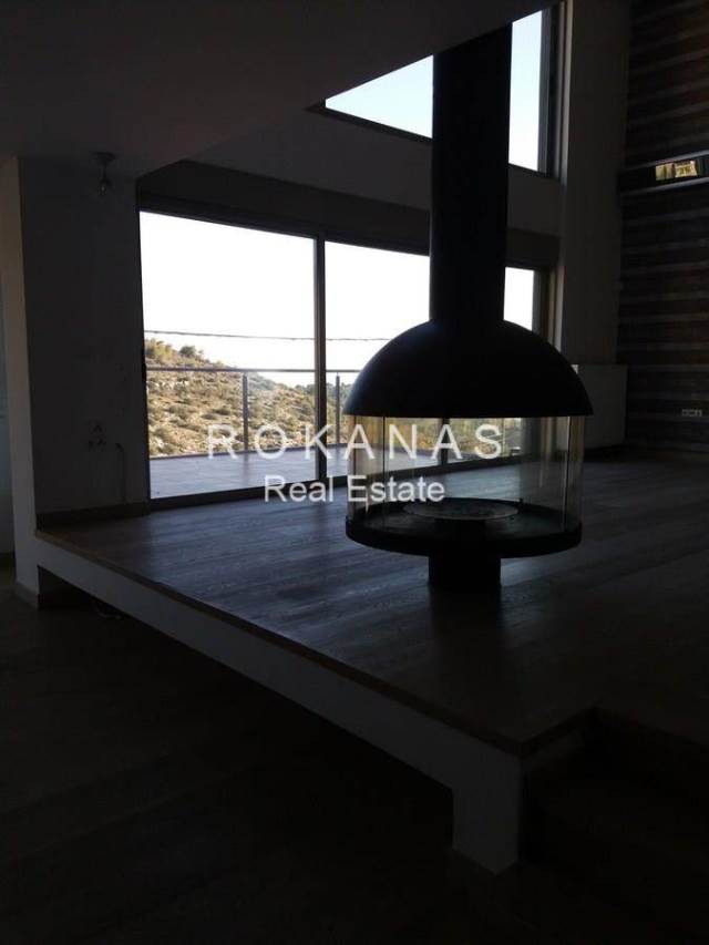 (For Sale) Residential Detached house || East Attica/Voula - 400 Sq.m, 5 Bedrooms, 1.500.000€ 